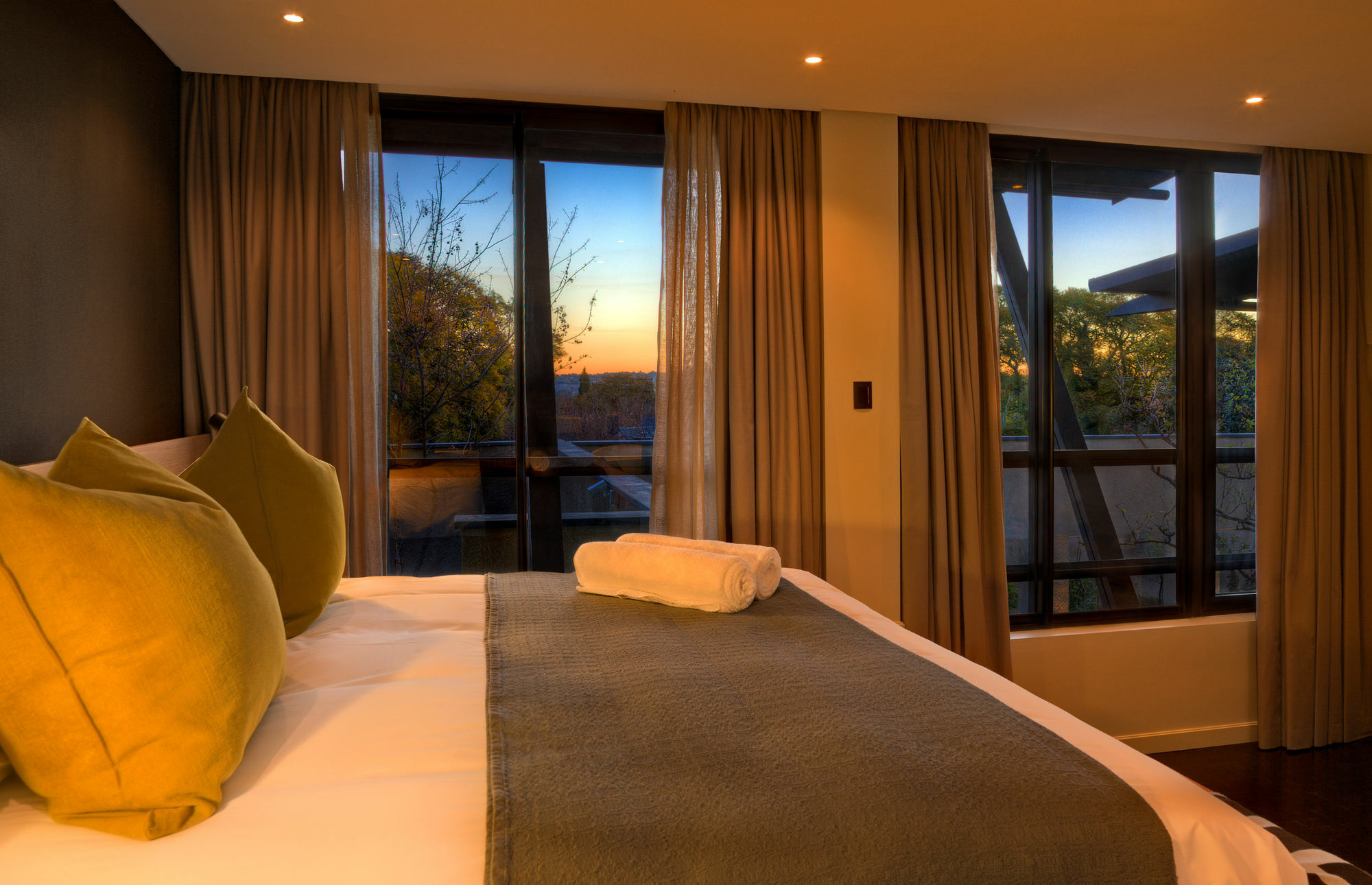 The Hamilton Boutique Hotel Johannesburg Exterior photo